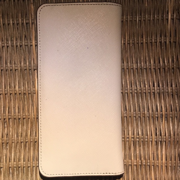 Henri Bendel West 57th Single Snap Wallet - Picture 5 of 6